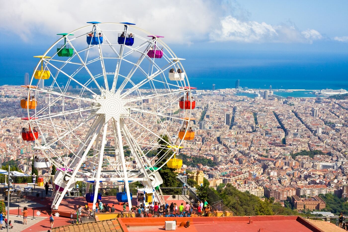 Vivre dans les Quartiers Historiques de Barcelone : Avantages et Perspectives