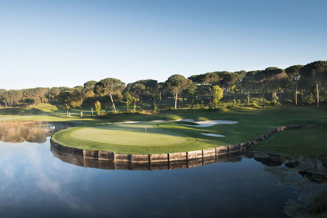 Experimente el lujo sin igual en PGA Catalunya Homes