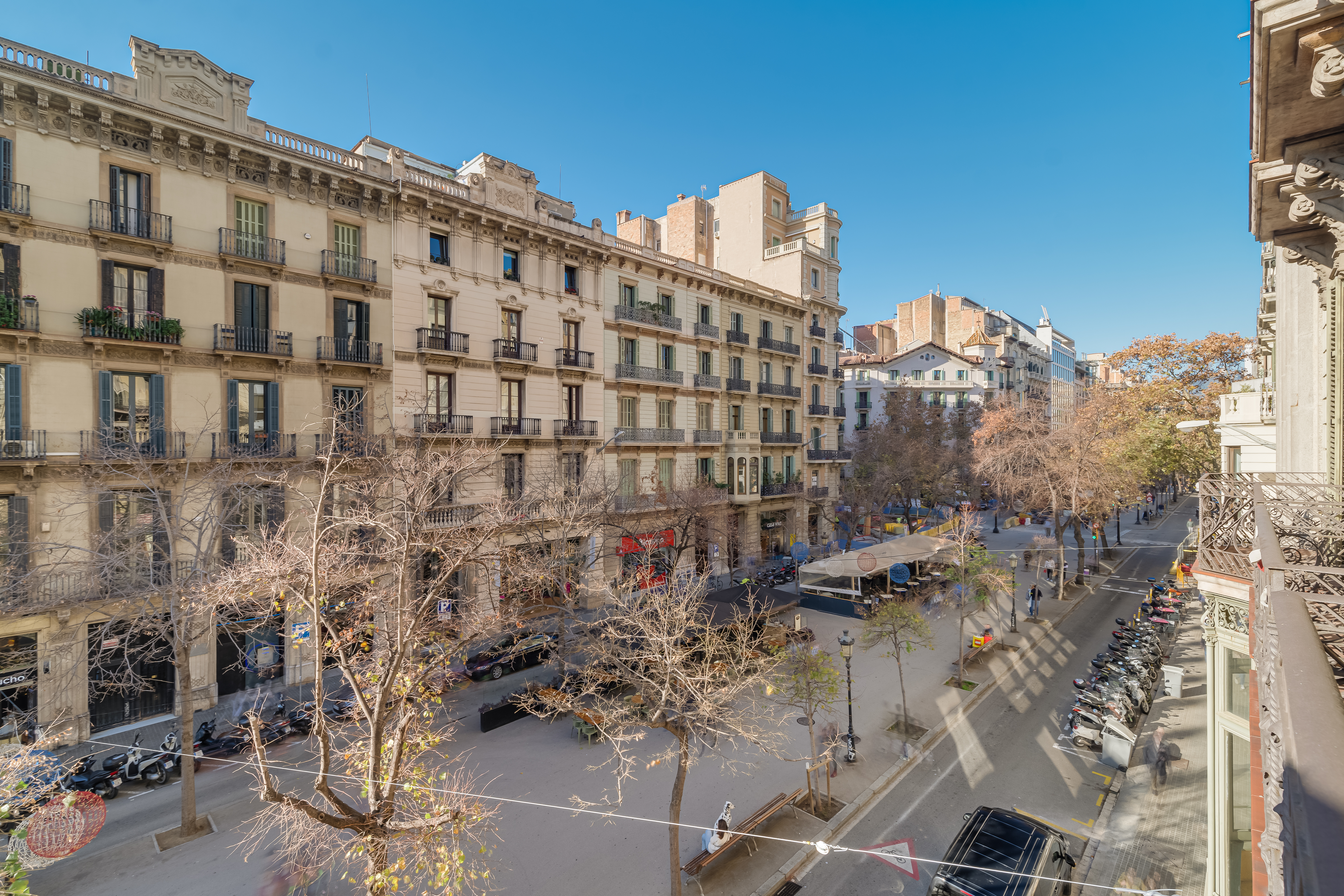 Can foreigners buy Property in Barcelona?