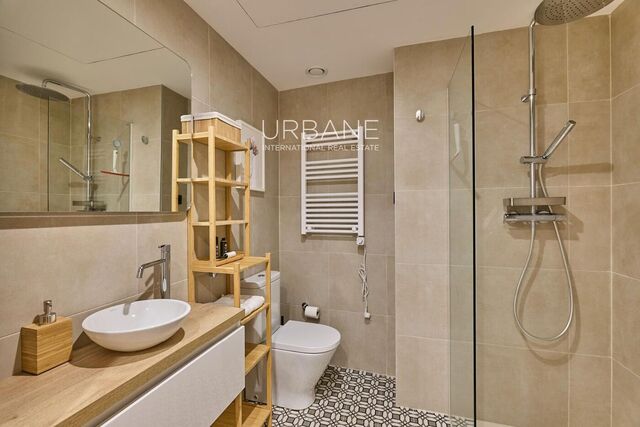 Helles, modernes 2-Zimmer-Apartment mit Balkonen im Herzen des Gotischen Viertels von Barcelona