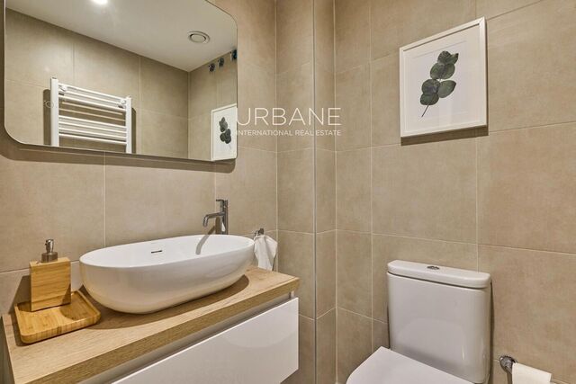 Helles, modernes 2-Zimmer-Apartment mit Balkonen im Herzen des Gotischen Viertels von Barcelona