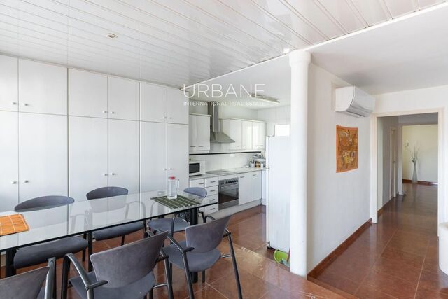 Penthouse with Terrace in Barcelona's Dreta de l'Eixample