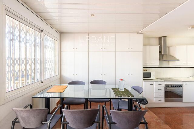Penthouse with Terrace in Barcelona's Dreta de l'Eixample