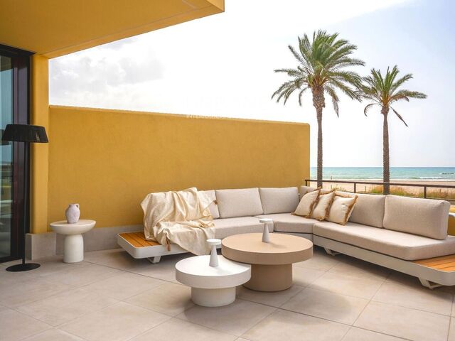 Art de vivre en bord de mer à Cubelles – Terrasse privée et vue imprenable sur la Méditerranée