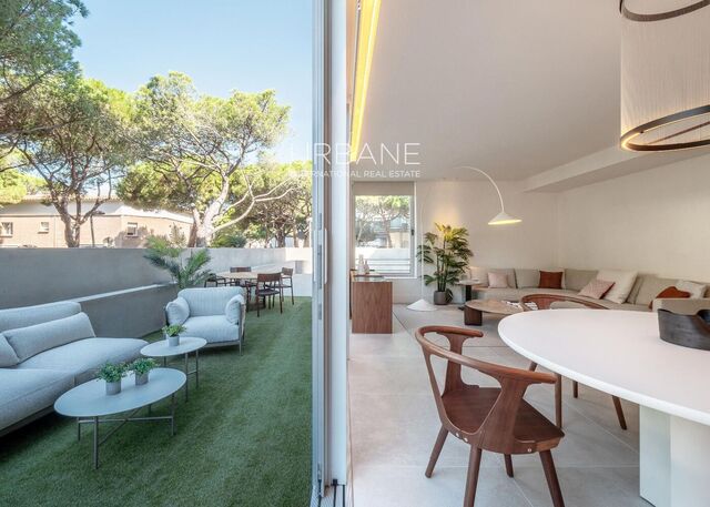 Exclusivo Apartamento Frente al Mar en la Costa Brava – 132 m² | 2 Dormitorios | Ricardo Bofill