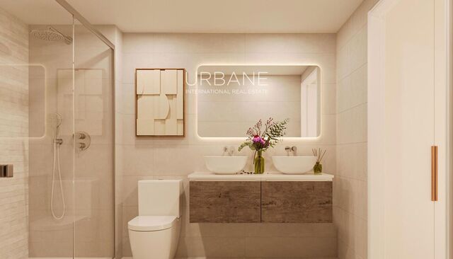 “Vivir junto al Mediterráneo: Exclusivo Apartamento de 3 Dormitorios en Cubelles”