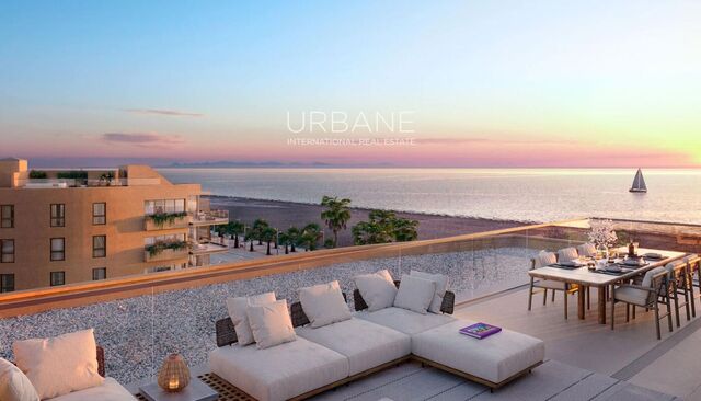 “Vivir junto al Mediterráneo: Exclusivo Apartamento de 3 Dormitorios en Cubelles”