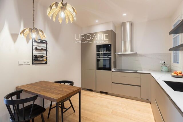 Neubauwohnung aus 2024 mit 1 Schlafzimmer, möbliert, mit Fitnessraum und Concierge in bester Lage von Barcelona