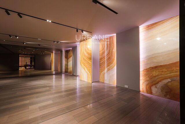 Lujosa villa de 5 dormitorios en primera línea de golf a una hora de Barcelona