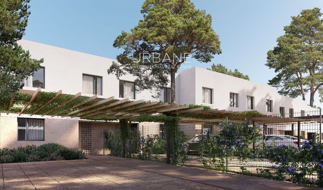 Discover Coastal Luxury: Your Dream Home Awaits in Costa Dorada, Tarragona!