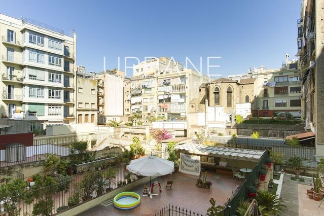 Tourist Licensed Apartment in Eixample Dreta, Barcelona