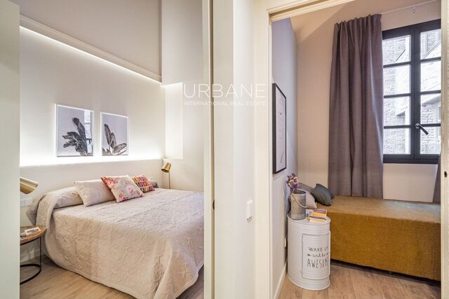 Apartamento reformado de 1 dormitorio con terraza en un proyecto ecológico en El Raval, Barcelona