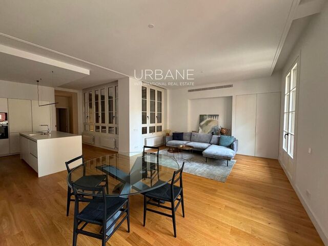 Luxurious Apartment for Sale in Eixample Derecha, Barcelona | Urbane International Real Estate