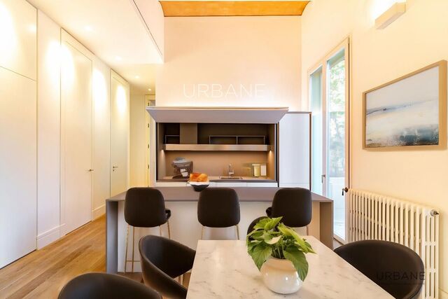 Exclusive 1-Bedroom Apartment in Eixample Right | Urbane International Real Estate