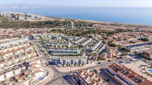 3 Bed, 2 Bath Apartment for Sale in Santa Pola with Sea views and a terrace