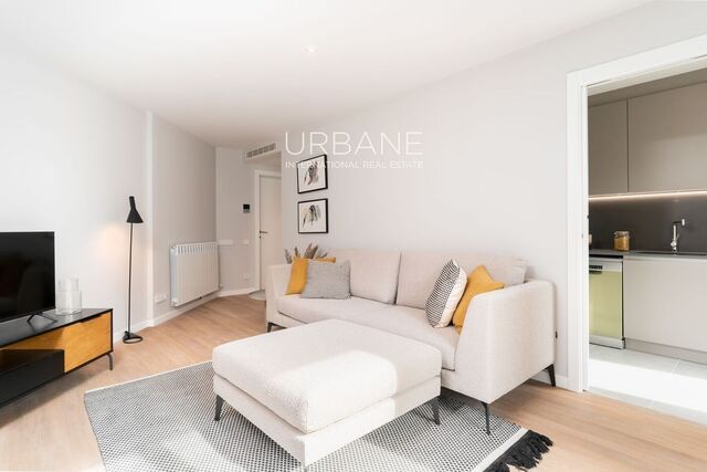 Nouvel Appartement Duplex de Trois Chambres à Vendre à Plaça Catalana, Barcelone - Prêt à Emménager