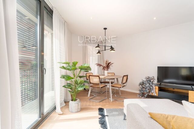 Nouvel Appartement Duplex de Trois Chambres à Vendre à Plaça Catalana, Barcelone - Prêt à Emménager