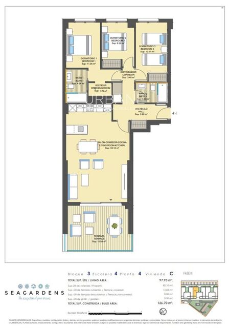 Willkommen in Seagardens, wo Sie eine beeindruckende Wohnung mit 3 Schlafzimmern und 2 Bädern auf 126 m² Wohnfläche erwartet. Diese Wohnung ist mit hochwertigen Materialien gefertigt und zeichnet sich durch modernes Design aus, das Eleganz mit Funktionalität verbindet. Jedes Detail wurde sorgfältig berücksichtigt, um Ihnen ein einzigartiges und komfortables Wohnerlebnis zu bieten.  Exquisites Design und Moderner Komfort In Seagardens sind wir stolz darauf, hochwertige Materialien und Bodenbeläge anzubieten, die sicherstellen, dass Ihr Zuhause sowohl stilvoll als auch exklusiv ist. Unser einzigartiger Designansatz schafft einen Wohnraum, der sich abhebt. Um Ihnen zu helfen, in Ihrem Traumhaus zu leben, ermöglicht Ihnen unser technisches Team, innerhalb der festgelegten Fristen aus einer Vielzahl hochwertiger Materialien und Oberflächen zu wählen. Lassen Sie sich von unserer Designabteilung bei der Auswahl der besten verfügbaren Optionen während des Baus Ihres Hauses beraten. Bei Urbincasa arbeiten wir zusammen, um Ihre Träume wahr werden zu lassen.  Wir kombinieren Design, Exklusivität und Technologie und wählen Materialien von führenden Marken, um Ihr Traumhaus zu schaffen. Die Küche zum Beispiel verfügt über einen modernen und ansprechenden Stil und ist mit Möbeln mit großer Kapazität und eleganten Geräten ausgestattet.  Schalldämmung: Genießen Sie mehr Ruhe und Privatsphäre in perfekt schallisolierten Wohnungen. Wärmedämmung: Unser EIFS-System an einem Großteil der Fassade verbessert die Wärmedämmung und reduziert den Energieverlust erheblich. Außergewöhnliche Annehmlichkeiten Seagardens bietet eine Reihe von Gemeinschaftsbereichen, die für Ihren Genuss und Komfort gestaltet wurden:  Gärten: Schöne, natürliche Gärten mit integrierter Landschaftsgestaltung, Springbrunnen, Wasserfällen und Zierteichen. Schwimmbäder: Beheiztes Hallenbad, großes Außenbecken und ein kleineres Becken für Kinder. Sportanlagen: Sportbereich, Fitnessstudio und ein ausgewiesener Bereich zur Fahrradaufbewahrung. Familien- und Gesellschaftsbereiche: Spielplatz für Kinder, Gourmet-Raum neben dem Schwimmbad und ein Chill-out-Bereich auf dem Dach für Sommerabende und Treffen. Ideale Lage Das Leben in Seagardens ermöglicht es Ihnen, das Mittelmeer in seiner ganzen Pracht zu genießen. Von den Stränden von La Caleta, Aguamarina, La Glea bis hin zu Dehesa de Campoamor und Barranco Rubio werden Sie das beeindruckend blaue Wasser und die kristallklaren Bedingungen erleben. Die Umgebung ist perfekt für Golfbegeisterte, mit mehreren international renommierten Golfplätzen. Darüber hinaus werden Naturliebhaber die Nähe zur Sierra Escalona und Dehesa de Campoamor, einem Naturraum von hohem ökologischen Wert, zu schätzen wissen.  Erkunden Sie nahegelegene Küstenstädte wie Cabo Roig, La Torre de la Horadada und lebendige Städte wie Torrevieja, Orihuela, Alicante und Cartagena, die endlose Freizeit-, Kultur- und Unterhaltungsmöglichkeiten bieten.  Erleben Sie die perfekte Kombination aus Luxus, Komfort und Natur in Seagardens. Verwirklichen Sie mit uns Ihr Traumhaus.