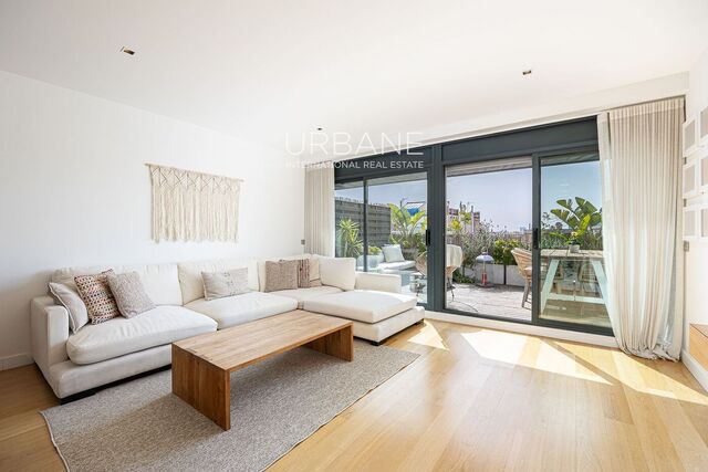 Luxuriöses Penthouse-Duplex mit Terrasse in Eixample, Barcelona