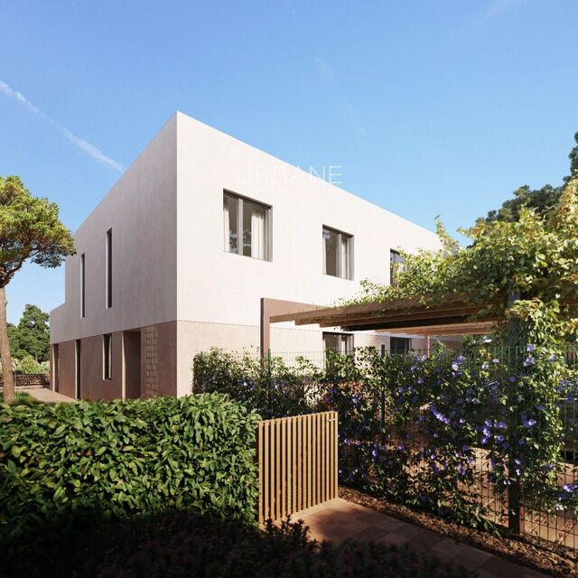 Casa 4 Dormitorios, Jardín, Piscina, Complejo de Golf | Salou, Tarragona