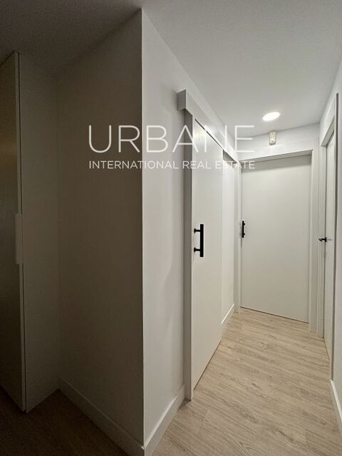 Exclusive Newly Renovated Apartment with Private Patio in Dreta de l'Eixample, Barcelona