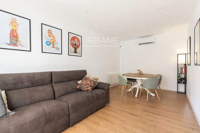 Spacious 3-Bedroom Apartment with Large Terrace for Sale in Eixample Izquierda, Barcelona