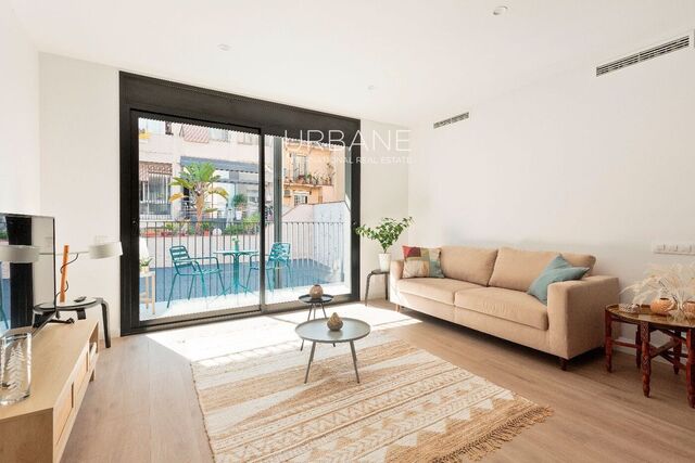 Stylish One Bed Apartment in Vibrant Poble Sec, Barcelona