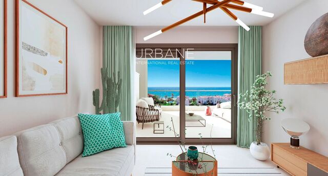 Impresionante Apartamento de 3 Dormitorios con una Enorme Terraza de 109 m² a Pocos Pasos de la Playa