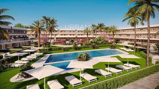 For Sale Exclusive Alenda Golf Apartment: Luxury Living on the Green