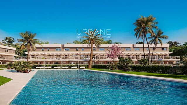 For Sale Exclusive Alenda Golf Apartment: Luxury Living on the Green