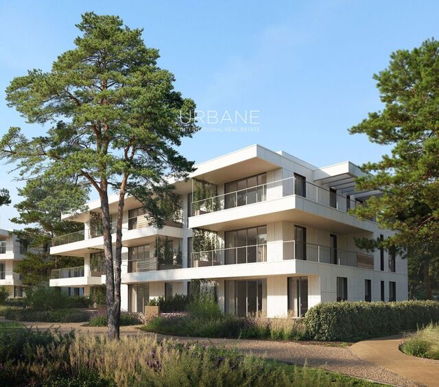 Apartament de 3 dormitoris situat en un entorn de golf de luxe a Salou.