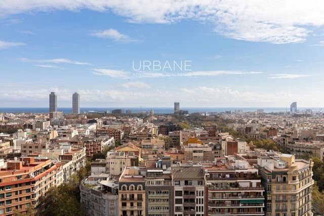 Apartamento de 4 habitaciones en venta con vistas impresionantes en Eixample, Barcelona