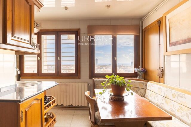 Appartement de 4 chambres à vendre avec vues imprenables sur l'Eixample, Barcelone