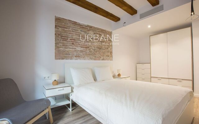 Stunning 2-Bedroom Apartment for Sale in Born District, Barcelona