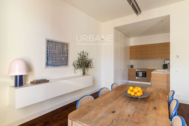 Elegante 2-Zimmer-Wohnung mit 126 m² im Eixample mit Balkon