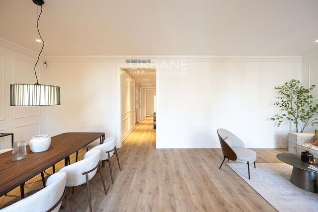 To Buy: Newly refurbished luxury 2 bed, 2 bath 169m2 apartment in Eixample - Fully Furnished