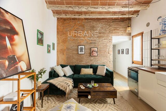 Charming Recently Renovated Apartment in the Heart of el Born