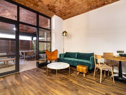 For Sale Luxury Ground-Floor Apartment with Terrace in Vila de Gràcia, Barcelona