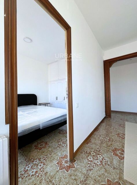 COZY 2-BEDROOM APARTMENT IN SAGRADA FAMILIA.