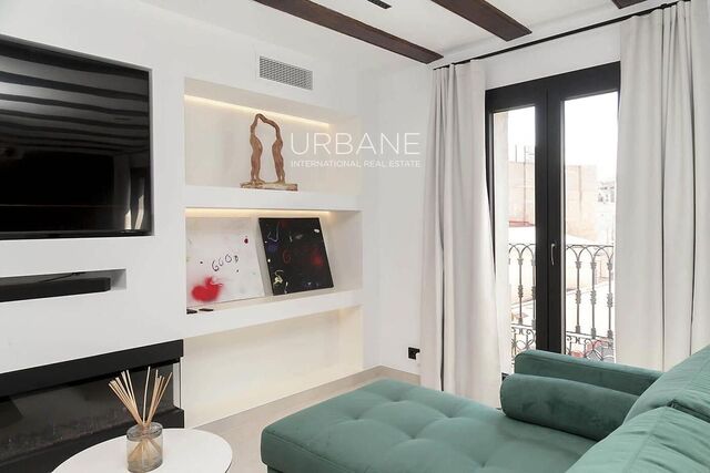 Geräumige, Helle und Moderne 2-Zimmer-Wohnung im Herzen Barcelonas