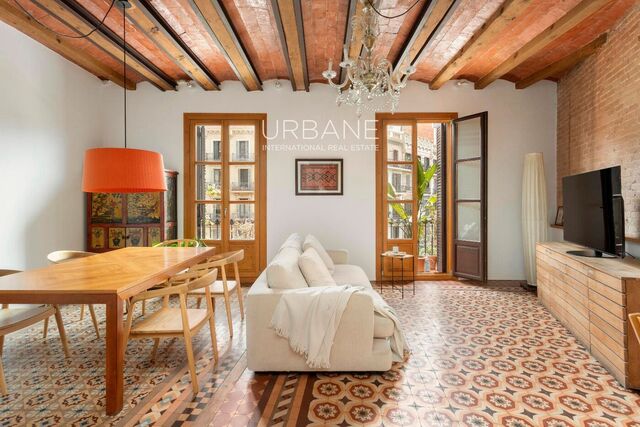 Apartamento de 2 habitaciones reformado con balcón en el corazón del Eixample, Barcelona