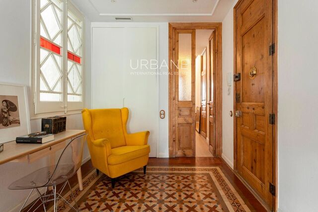 Apartamento de 2 habitaciones reformado con balcón en el corazón del Eixample, Barcelona