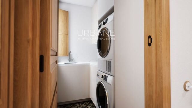 Piso Luminoso Reformado con Balcón – 3 Dormitorios en el Eixample