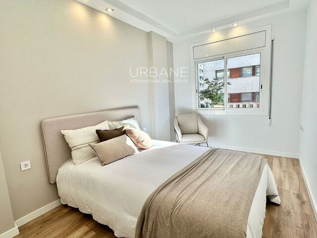 Amplio Apartamento de 3 Habitaciones en Poblenou, Barcelona | 80m² de Espacio Habitable
