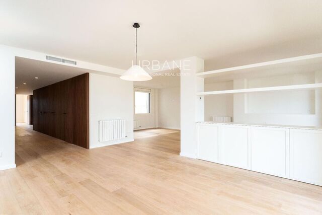 Espectacular ático de 5 dormitorios con terrazas panorámicas y vistas sobre Barcelona