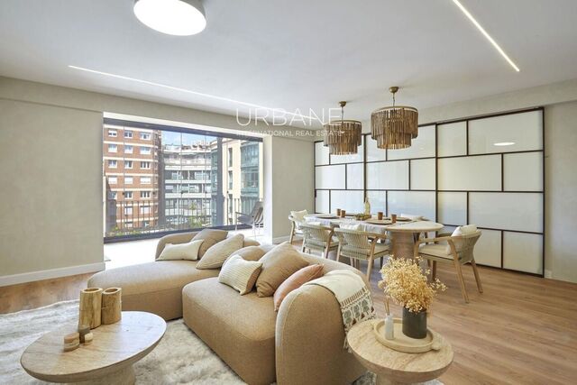 Appartement exclusif rénové au cœur de l'Eixample Derecho