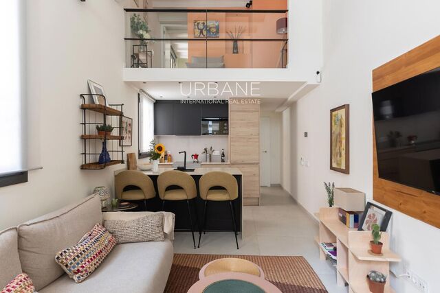 FOR RENT: Stylish Duplex with Private Entrance in Gràcia