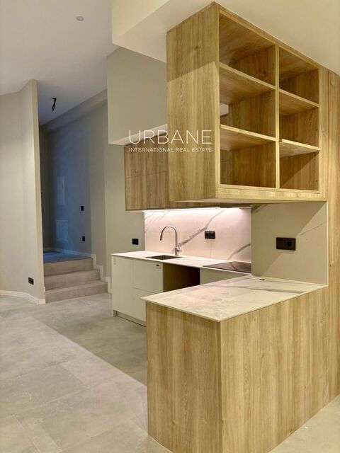 Piso en venta en Barcelona, con 91 m2, 2 habitaciones y 2 baños, Ascensor y Calefacción Aerotermía.