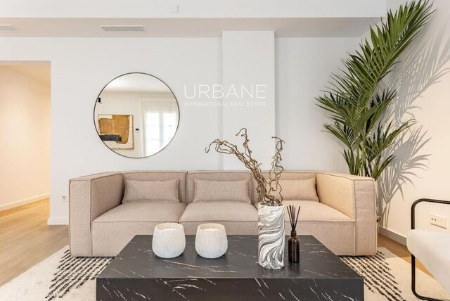 Elegante oasis urbana con piscina en el corazón de Barcelona