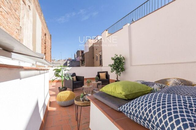 Renovierte Wohnung mit 40 m² privater Terrasse in El Born, Barcelona